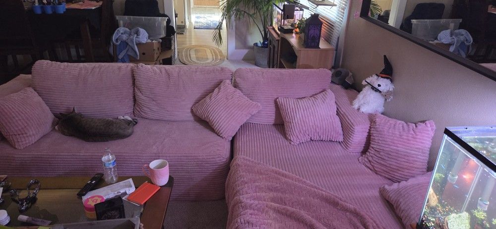 Couch Pink