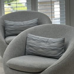 Cozy Swivel Chair