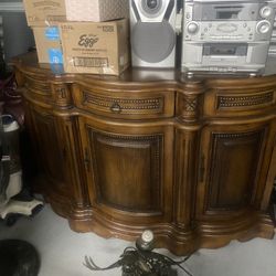 Free Dresser/ Entry Table