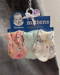 Gerber Baby Mittens & Headwear 