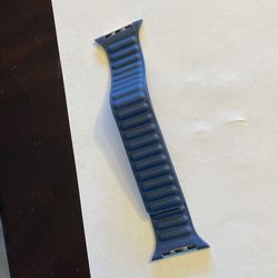 Blue  magnetic leather band for Apple Watch 42-44mm