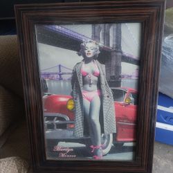 Marilyn Monroe Frames And Clock