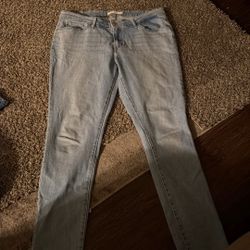 Women’s Levi’s