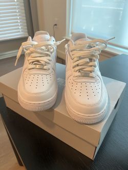 Nike Air Force 1s ( white)