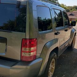 95K Low Miles 4X4 AWD 4WD All Drive Drive 4 Wheel Drive Automatic Clean Title SUV