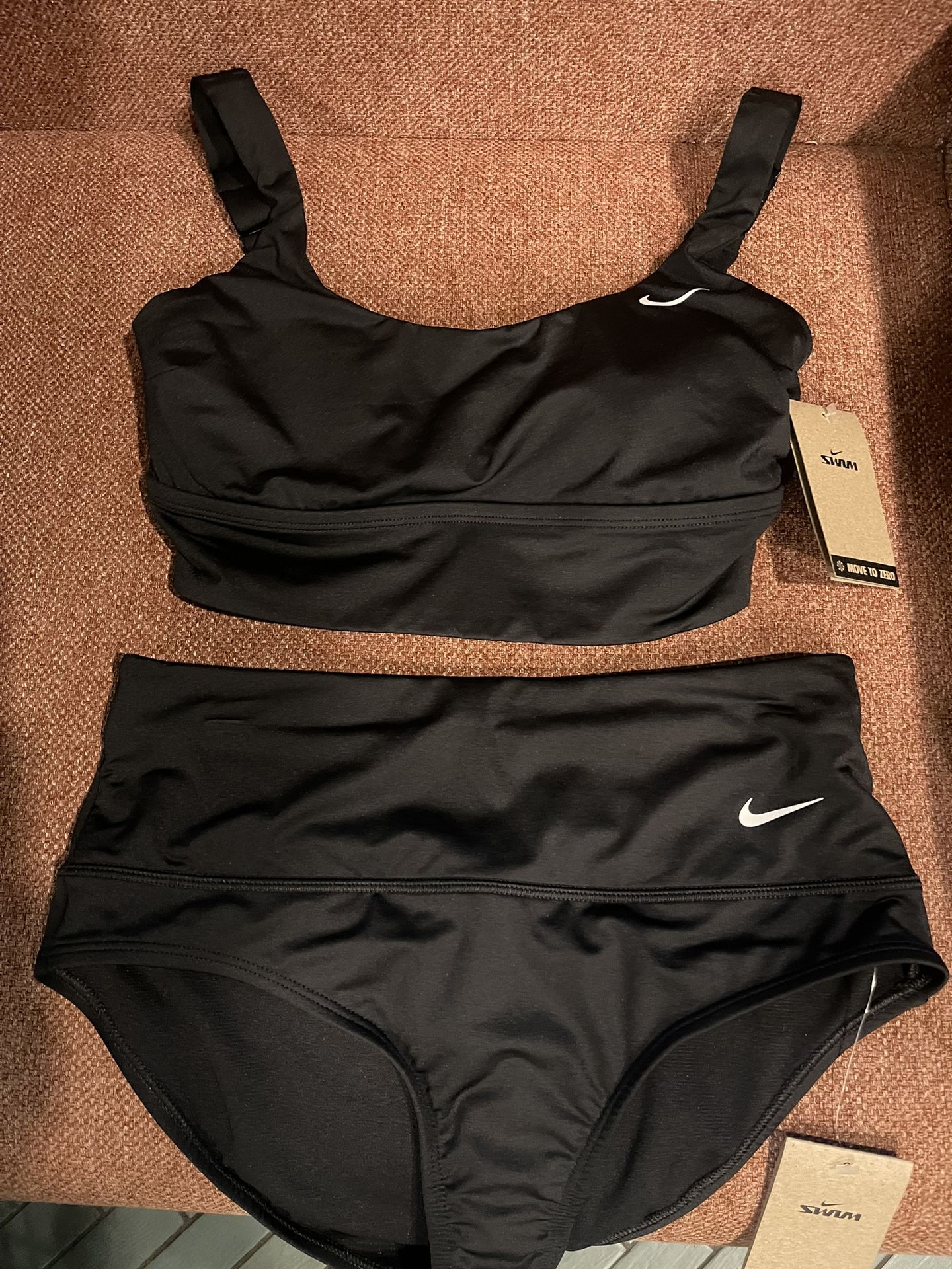 Nike 2 Piece Swimsuit, Black Size Medium for Sale in Seattle, WA OfferUp