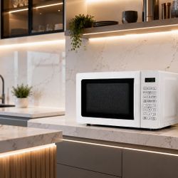 Premium Levella Countertop Microwave, 0.7 Cu. Ft., 700-Watt, Digital Control with 10 Power Levels, White (PM7079)