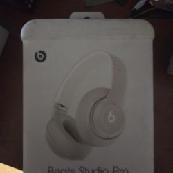 Beats Studio Pro