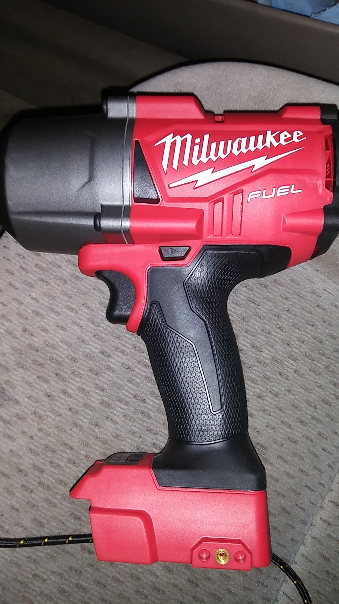 Milwaukee M18 FUEL 1/2 in. Cordless Brushless High Torque Impact Wrench with Friction Ring 18 v