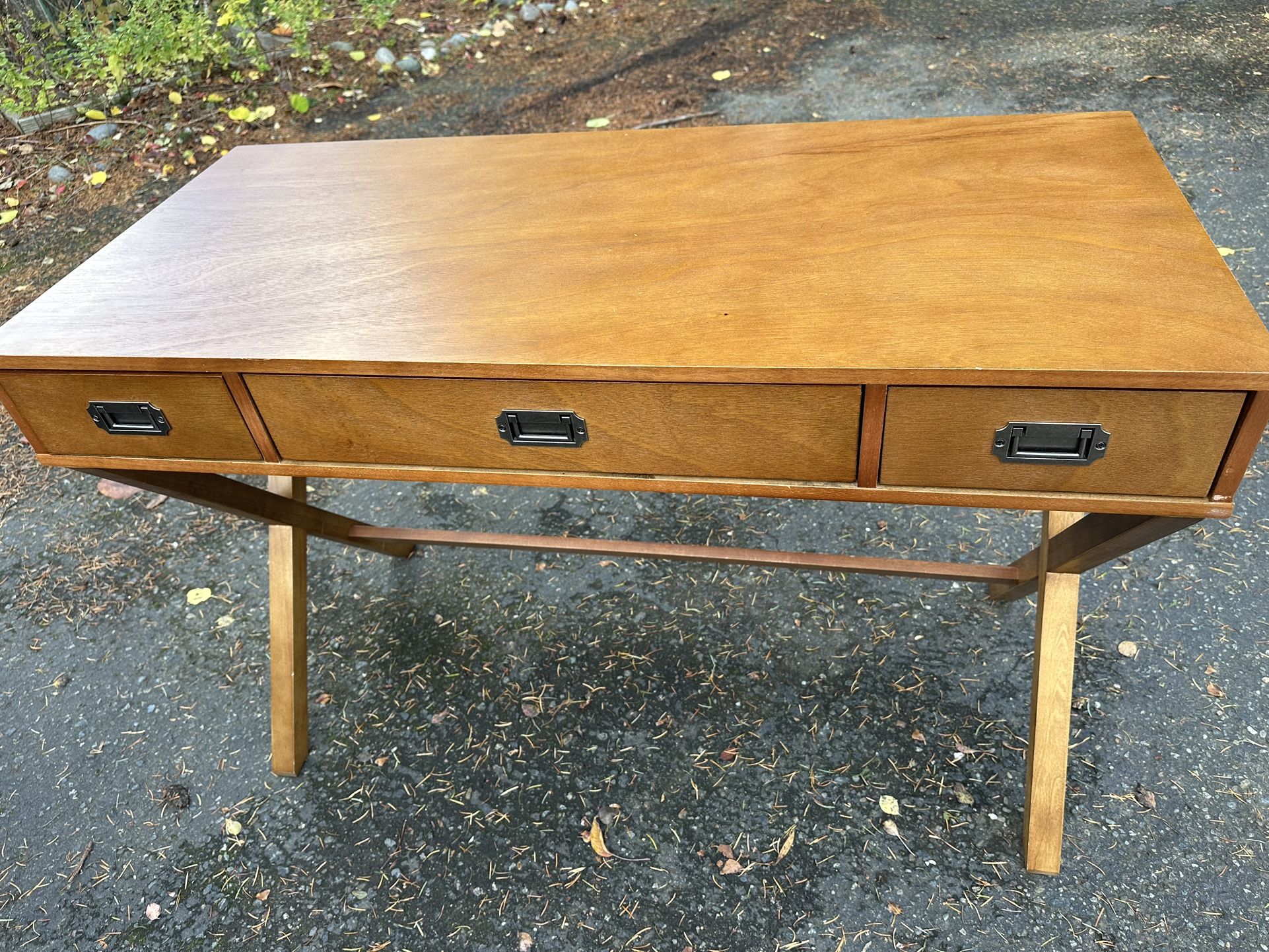 Office desk/ solid wood 