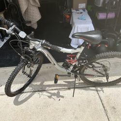 24” Mongoose 21 Speed Bike