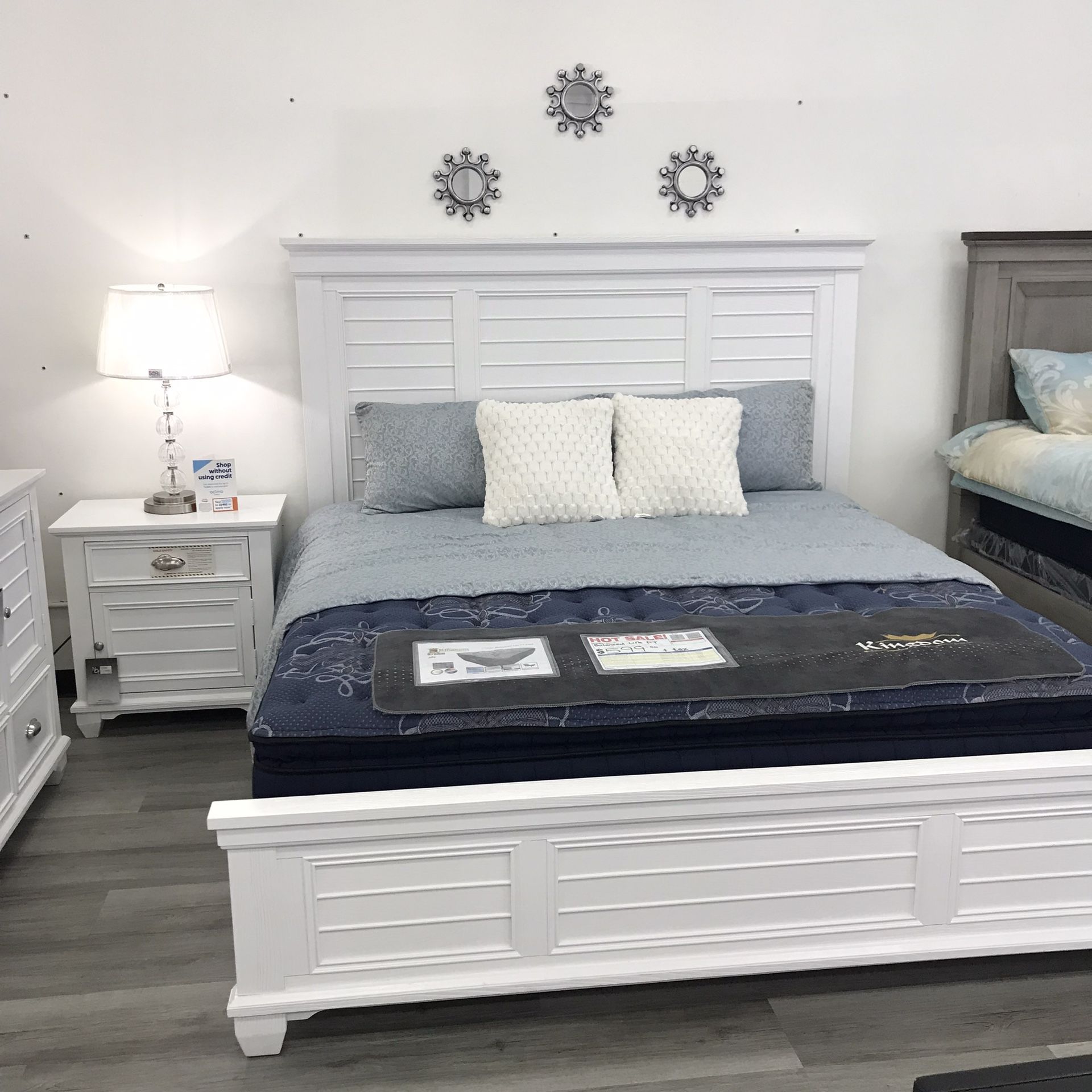 Jamestown 4 PCs Bedroom Set