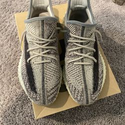 Yeezy 350 Zyon V2