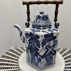 chinoiserie oriental hexagon blue/ white floral porcelain tea pot brass handle