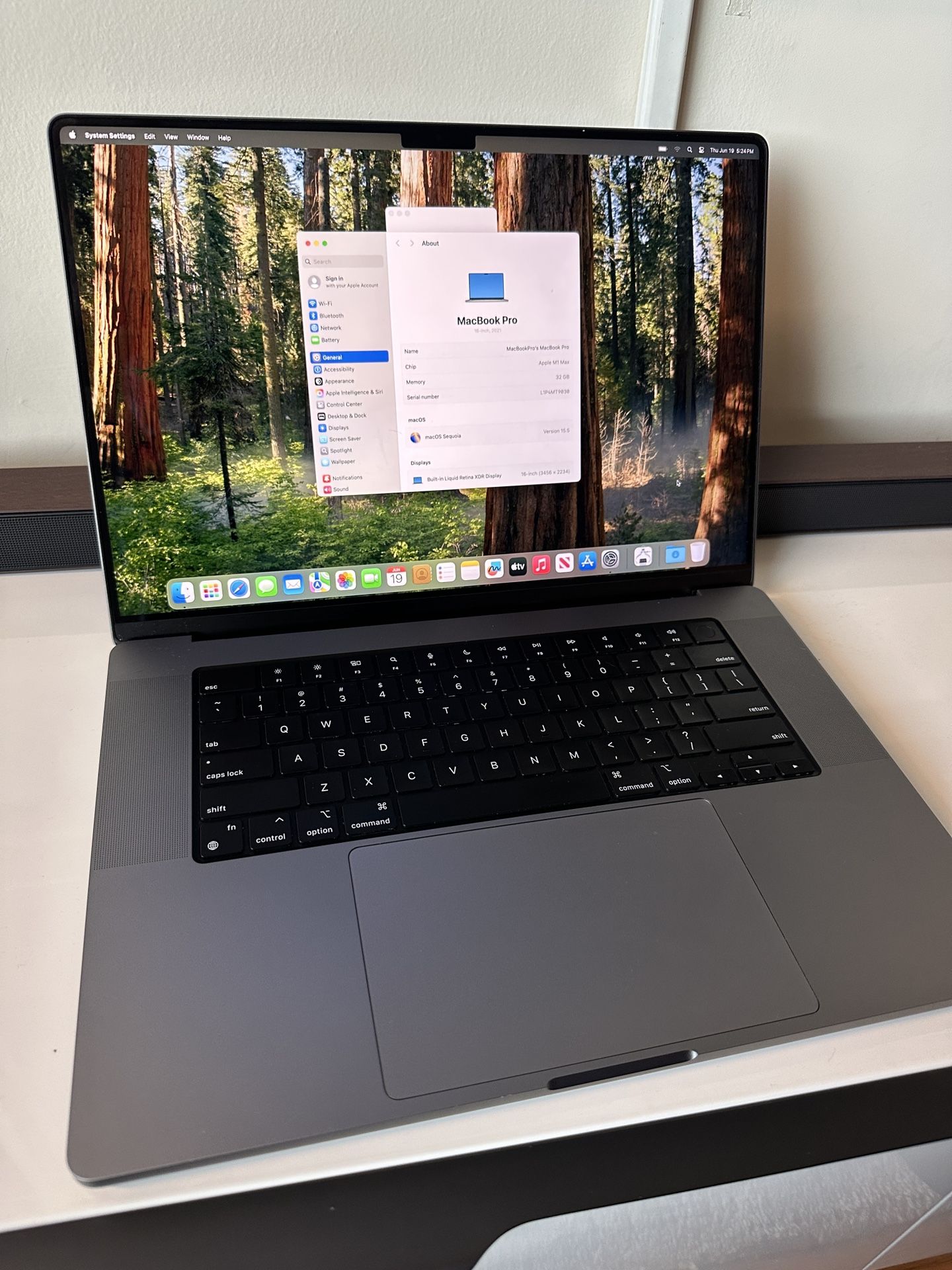 MacBook Pro 16”, M1 Pro Max, 32GB Ram, 1TB SSD