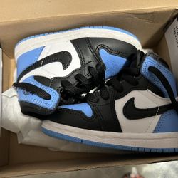 Four Pair Toddler Gently Used Shoes Two 5c And Two 7c