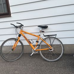 Cannondale F1000 Bike