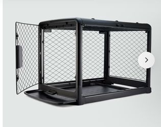 Large Diggs Revol collapsible dog crate