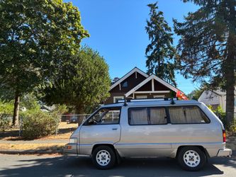 1989 Toyota Van