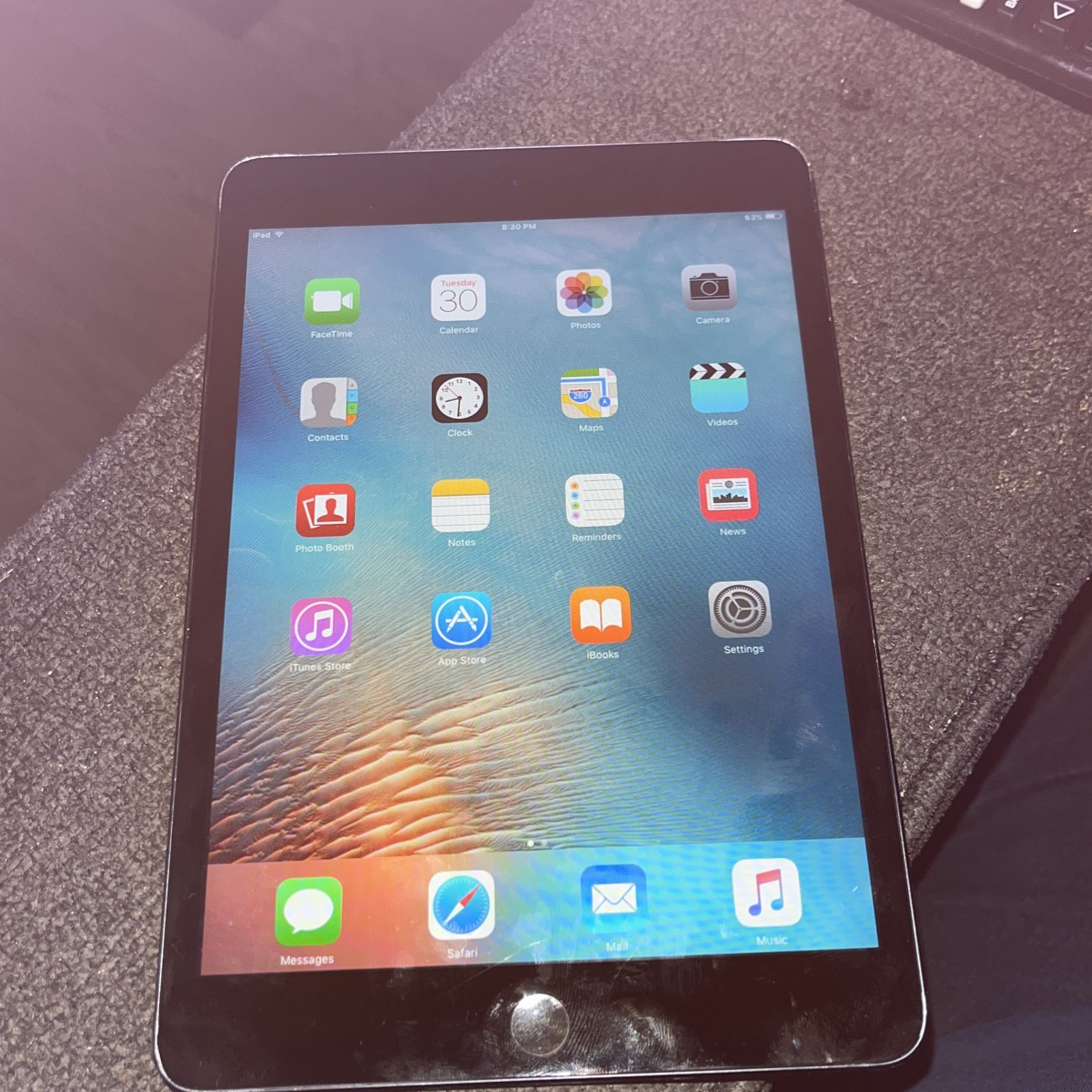Apple Mini iPad 1 Generation 