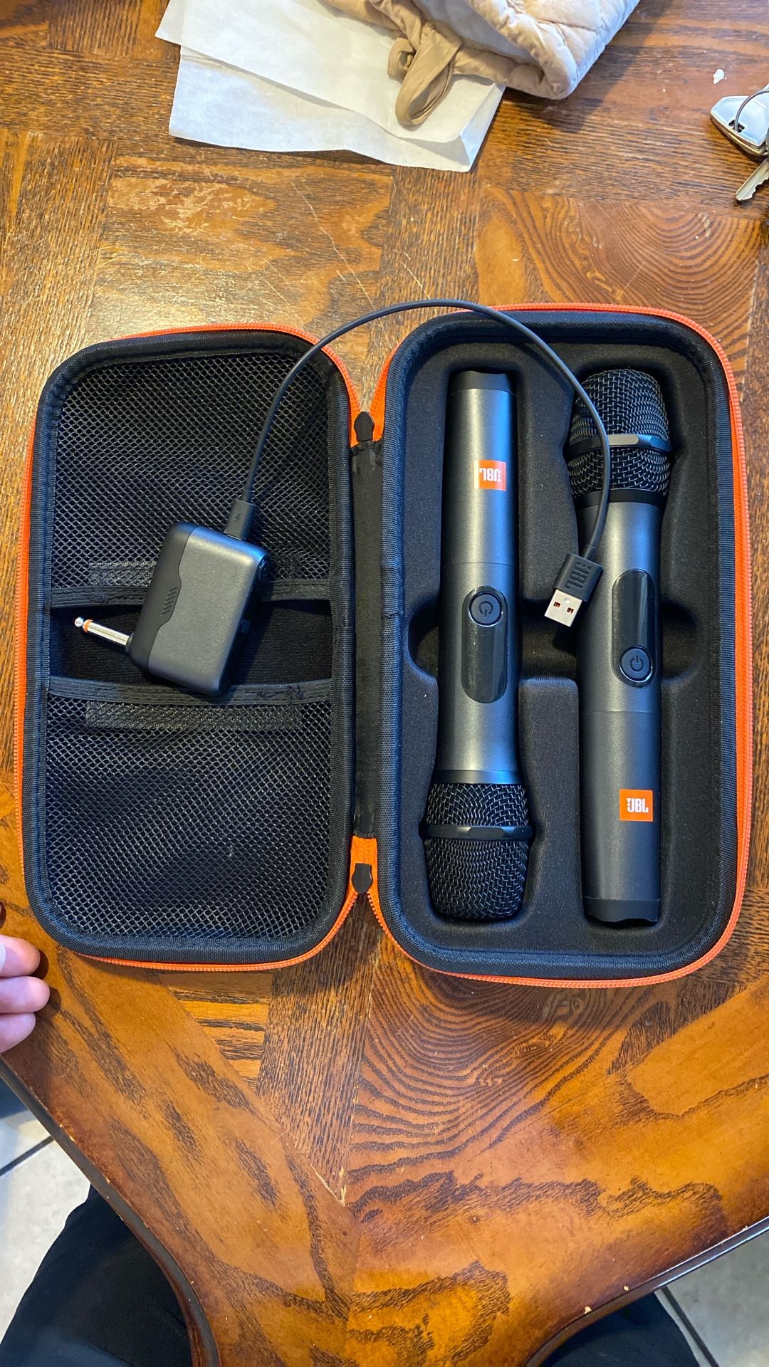 Jbl Wireless Microphones with Case