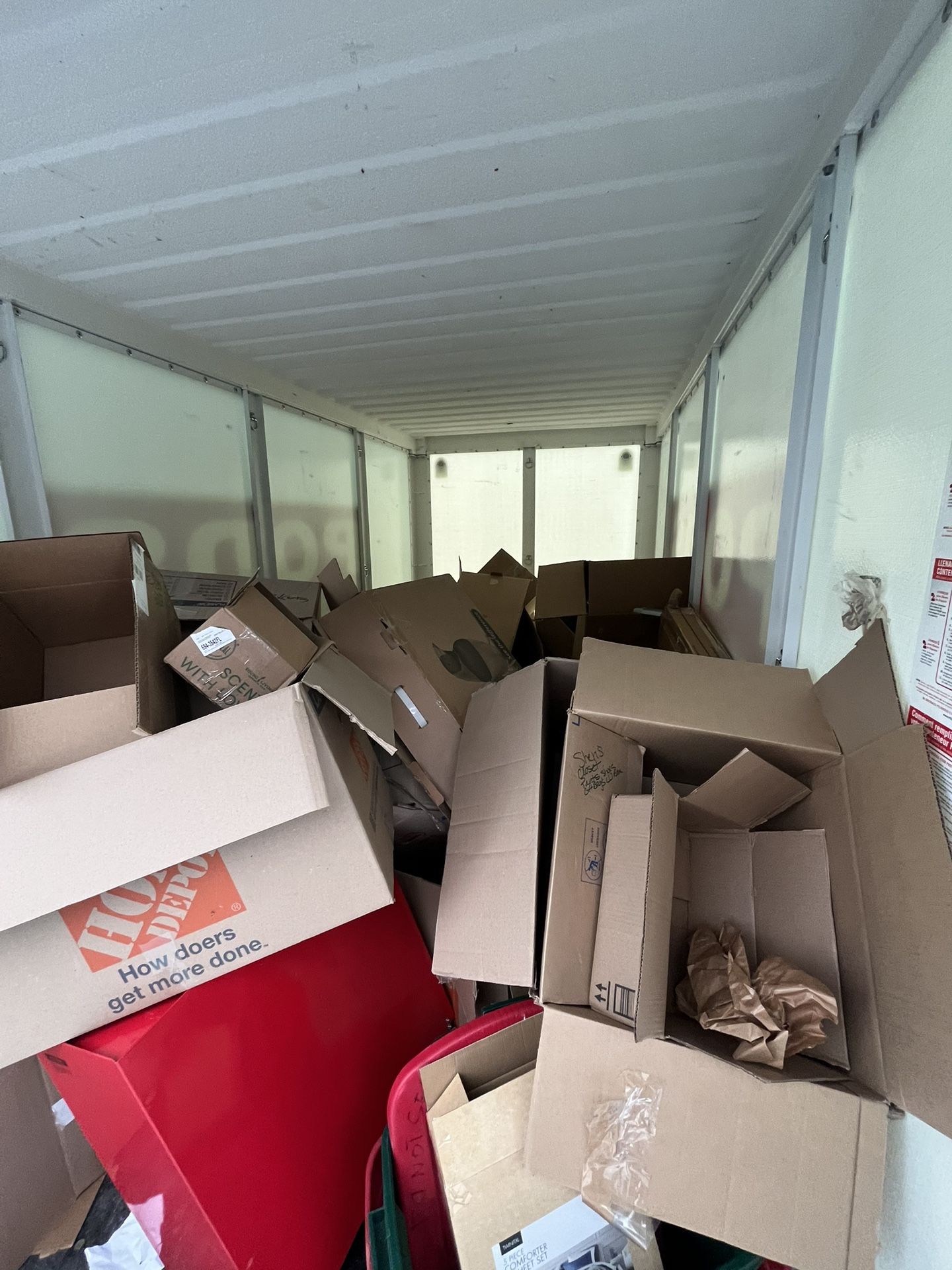 FREE MOVING BOXES AND BUBBLE WRAP