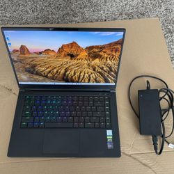 MAINGEAR Vector ‎VCTR002-2060 15.6" Laptop i7 RTX 2060 16 GB Ram 2TB SSD