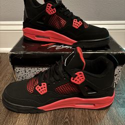 Red thunder 4s Size 9.5 Men’s