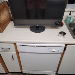AOC Computer Monitor