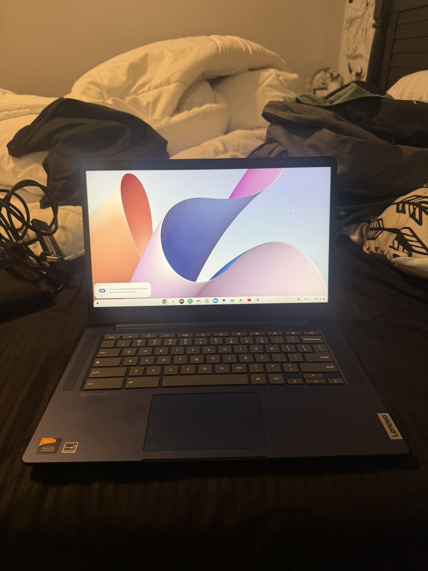 Lenovo IdeaPad Slim 3 Chromebook Laptop/ touch screen