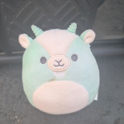 Squishmallow- Palmer the Goat