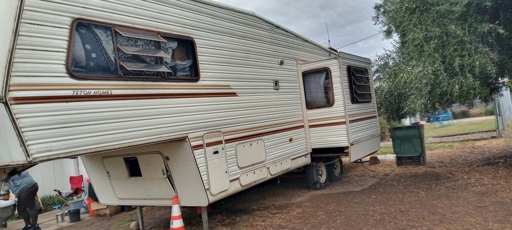 ✨✨5th Wheel Trailer For Sale✨✨