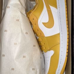 Jordan 1 Low Pollen