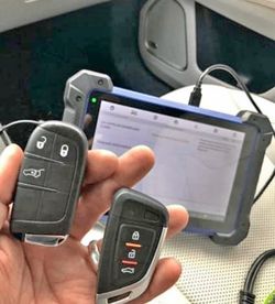Car keys llaves