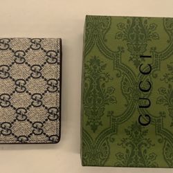 Gucci GG Supreme Wallet New 