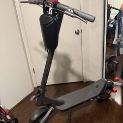 Yadea Elite Prime X1 Electric Scooter