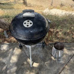 Weber Original Kettle Premium 22 in. Charcoal Grill in Black with Built-In Thermometer