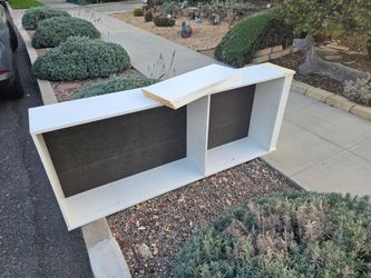 Free book shelf