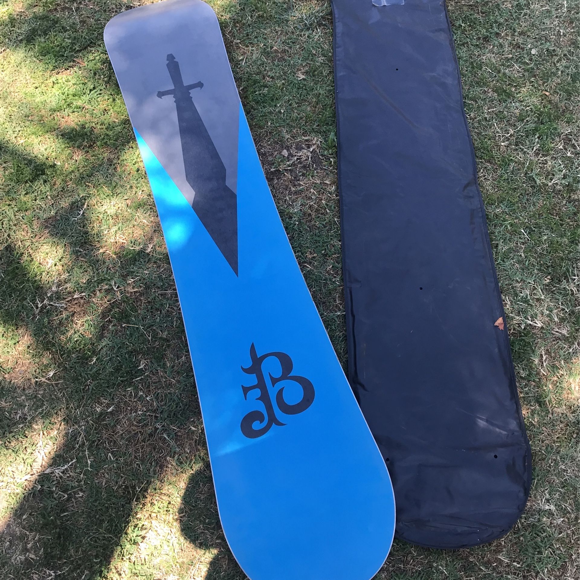 Burton Dragon 152 Snowboard With Cover for Sale in Santa Ana, CA
