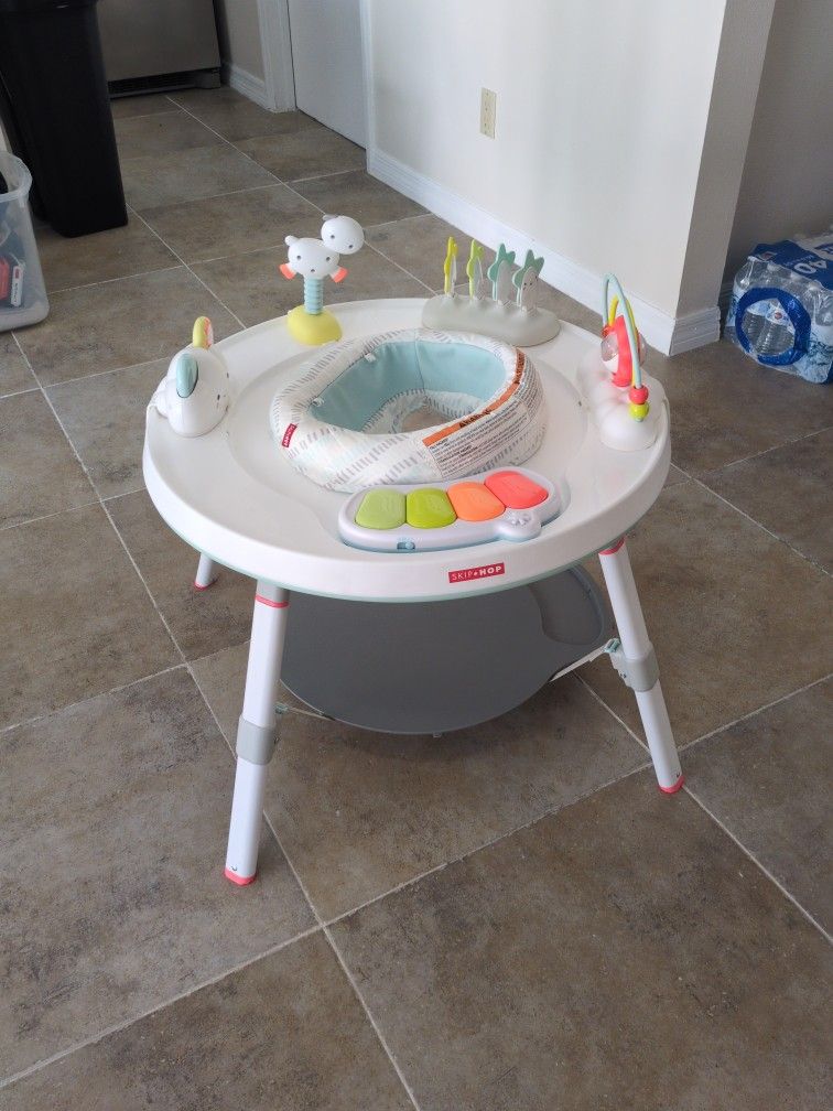 Skiphop Activity Center