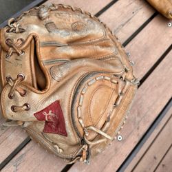 Deep Pocket Baseball Glove