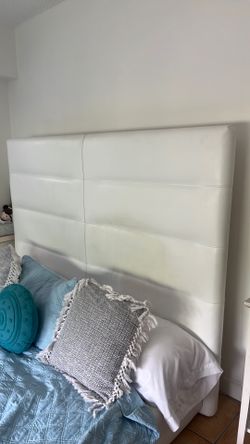 Queen Bed