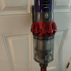 Dyson Vacuum 