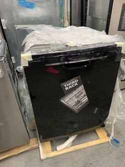 GE dishwasher in glossy black new with 3 racks