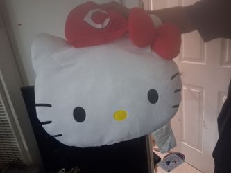 Hello Kitty Cincinnati Reds MLB lot