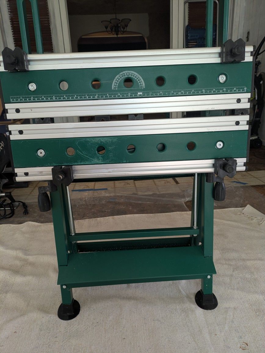 Masterforce Adjustable Clamping Worktable