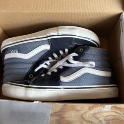 Vans Tennis Shoes 9.5