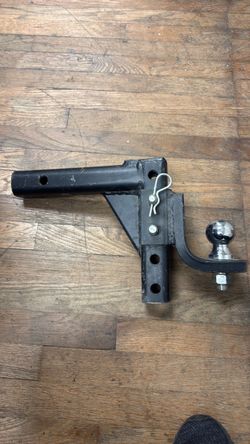 Adjustable Drop Hitch with Ball Mount