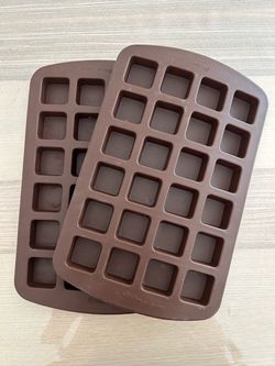 Wilton Square Silicone Brownie Mold for Craft – Set of 2