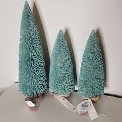 NWT Aqua Bottle Brush Christmas Tree Set - Coastal Holiday Decor From Belk!